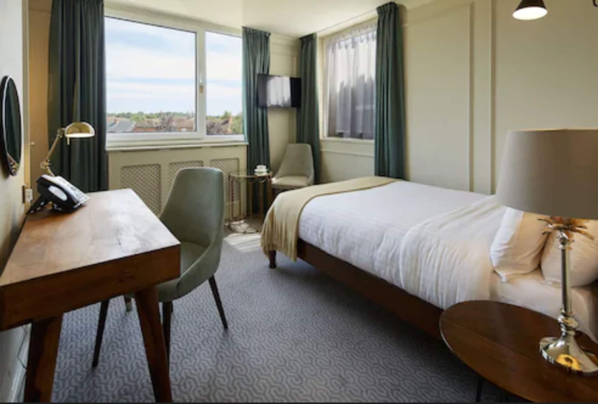 Hotel Cromwell 스티버니지 외부 사진